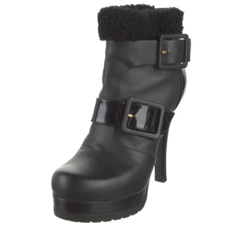 🔥 Fendi leather fur trim boots authentic 7.5 🔥 - Picture 2 of 4